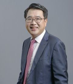 김민욱