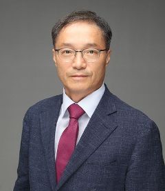 Hongsup Kim